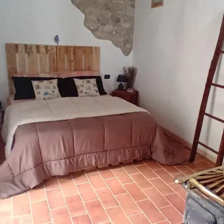 Nicolas House