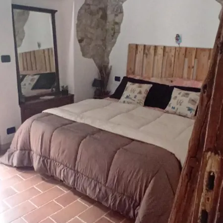 Nicolas House